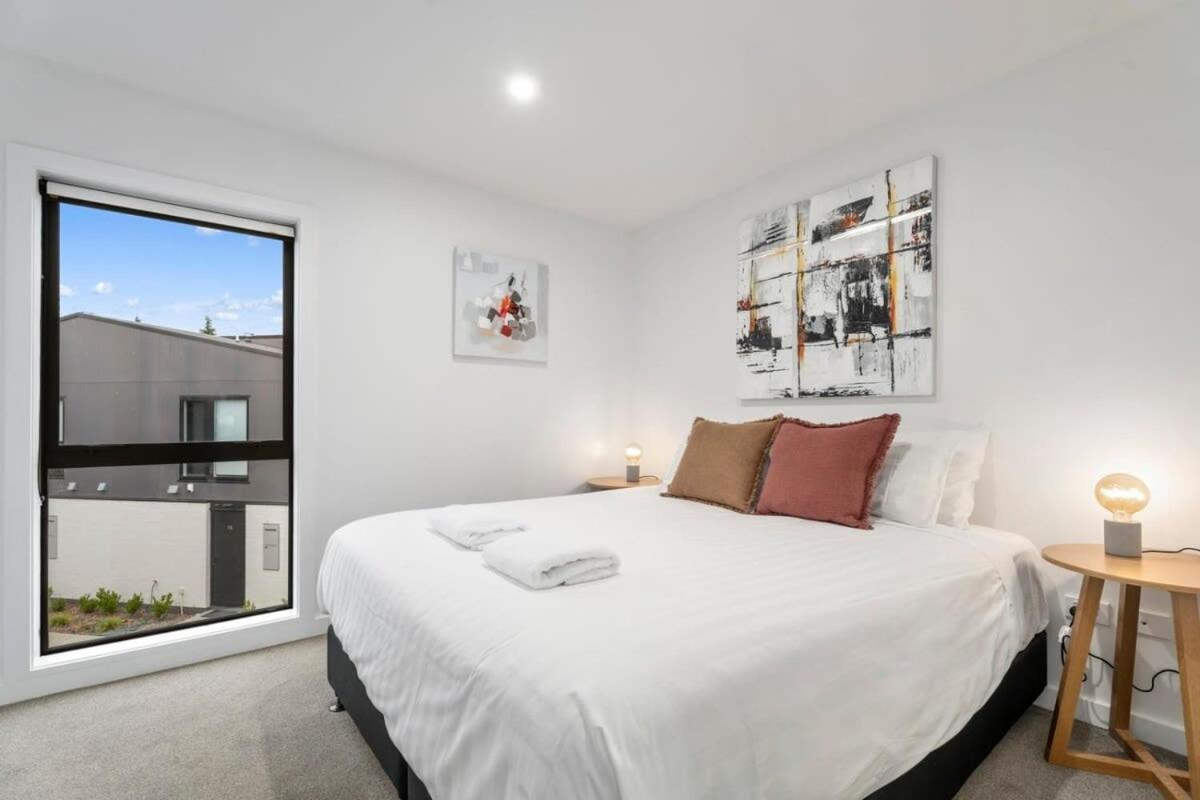 Wanaka Riverside Townhouse Retreat Albert Town Ngoại thất bức ảnh